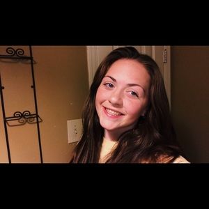 Meet your Posher, Devyn